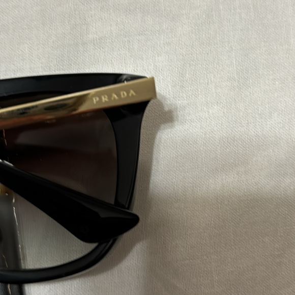 Prada
CATWALK SUNGLASSES main image 10